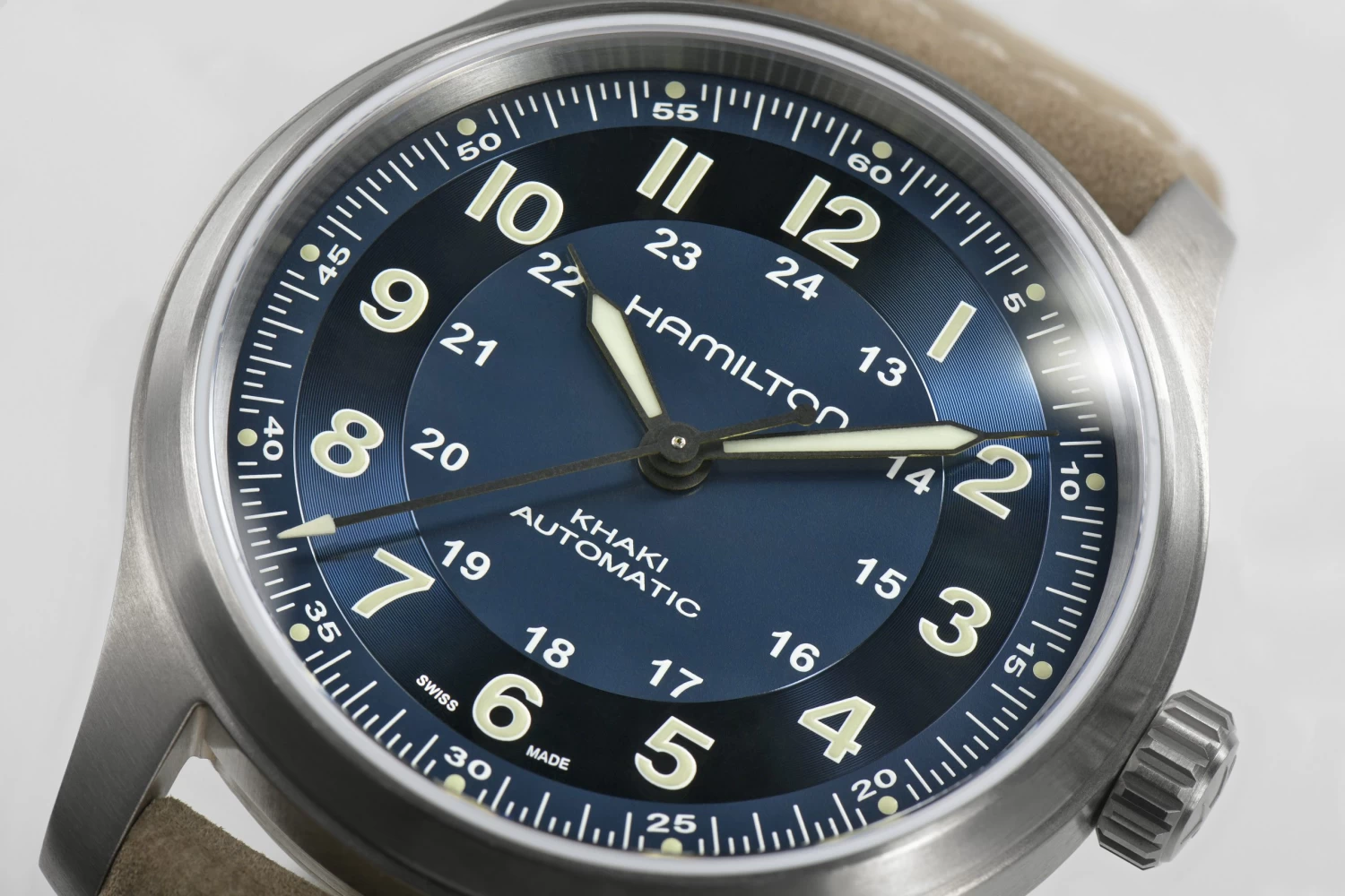 Montre Hamilton Khaki Field Titanium Bleue 4 Montre Hamilton Khaki Field Titanium Bleue – Image 4